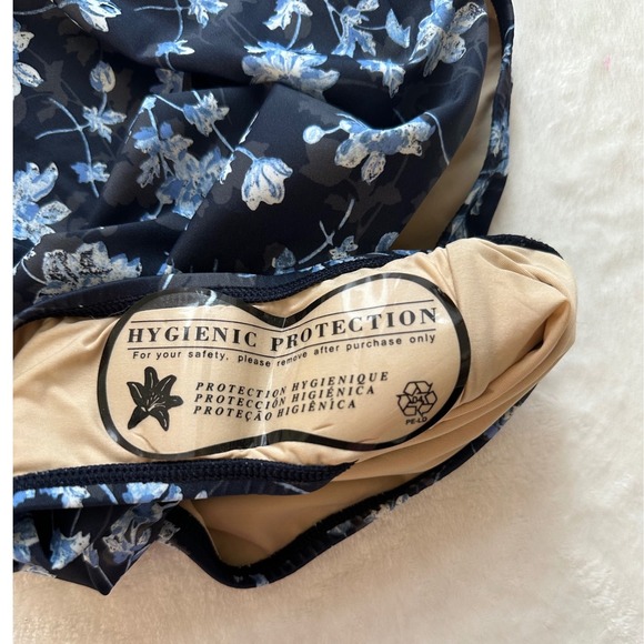 A Pea in the Pod Maternity Swimsuit L Blue Floral Ruffle Strap One Piece NWT - Picture 4 of 11